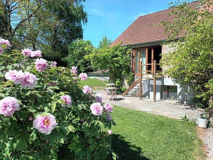 Location de vacances pour 3 personnes, avec jardin et vue, animaux acceptés à Onhaye