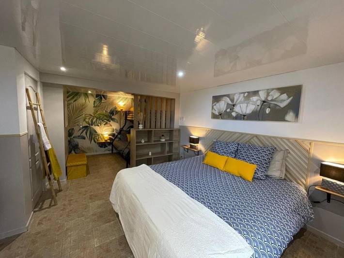 Chambre d’hôte pour 3 personnes, avec vue et jardin ainsi que vue sur le lac et piscine dans Sèvremont - 3