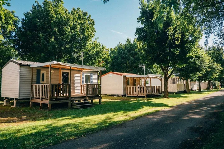 Camping para 2 personas, con piscina para niños además de piscina y jardín, Se admiten mascotas - 1