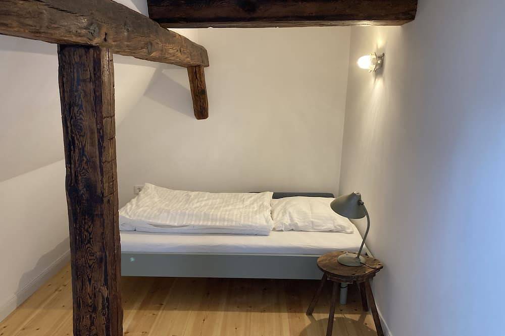 Ganze Wohnung, Stilvolle und helle Wohnung im denkmalgeschützen Fachwerkhaus mit viel Garten in Lüchow, Lüneburger Heide
