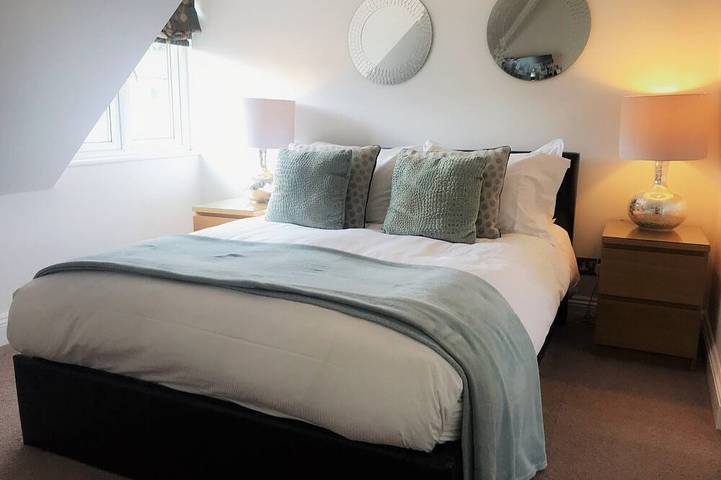 Appartement entier, Studio-Prestige-Sdb privée avec douche-Vue sur Jardin-Apartment 2 in Bournemouth, Angleterre du Sud-Ouest
