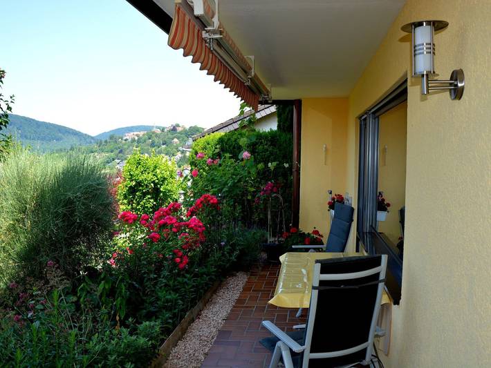 Ferienwohnung für 4 Personen, mit Terrasse und Ausblick in Neckargemünd