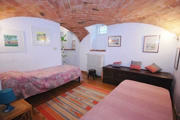 Villa for 2 People in Siena, Siena Province, Photo 2