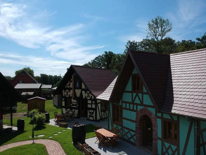 Camping Les Castors - Insolite 6 personnes - Cabane Bûcheron 6 pers in Burnhaupt-le-Haut, Région de Thann