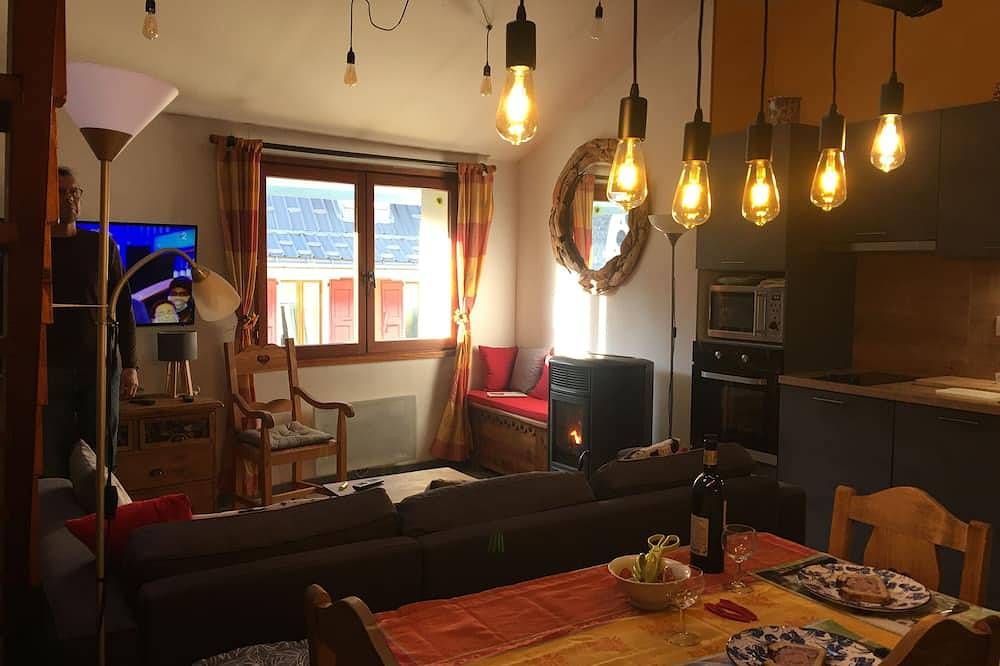 Geheel appartement, Licht kruisend appartement in het voetgangersgebied voor 6 personen in Barcelonnette, Espace Lumière