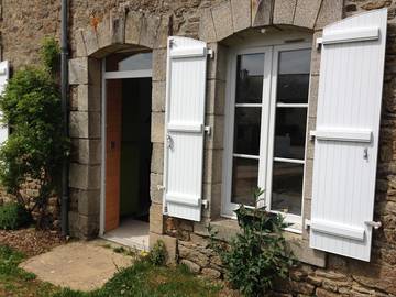 Gîte pour 4 personnes, avec jardin à Trédion