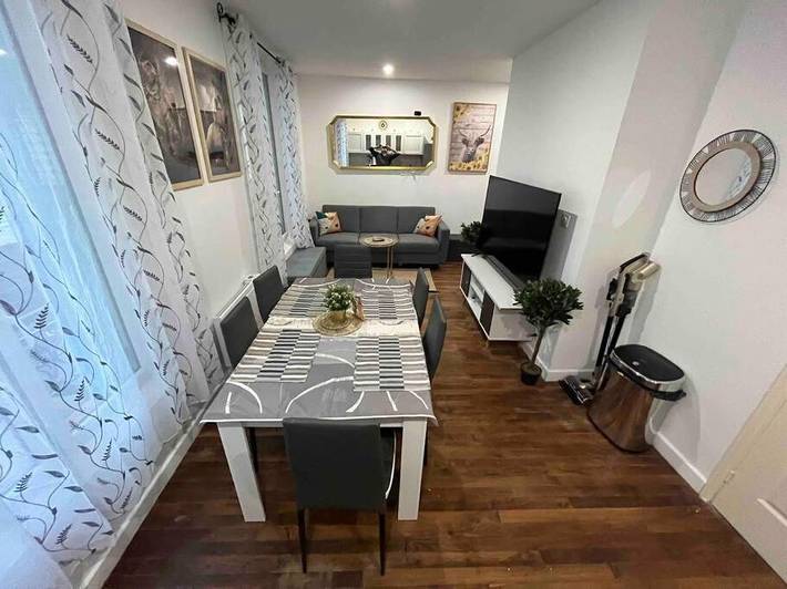 Location de vacances pour 14 personnes, avec jardin, animaux acceptés à Bagneux - 3