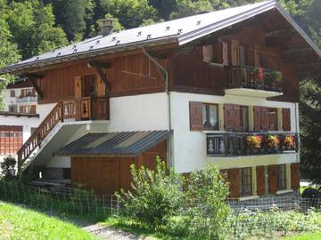 Gîte pour 6 personnes, avec balcon à La Giettaz