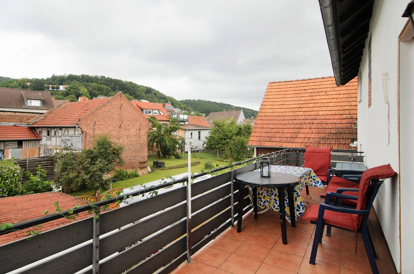 Ganze Wohnung, Ferienwohnung 'Ferienwohnung Storchenblick' mit Bergblick, Balkon und Wi-Fi in Meinhard, Werratal