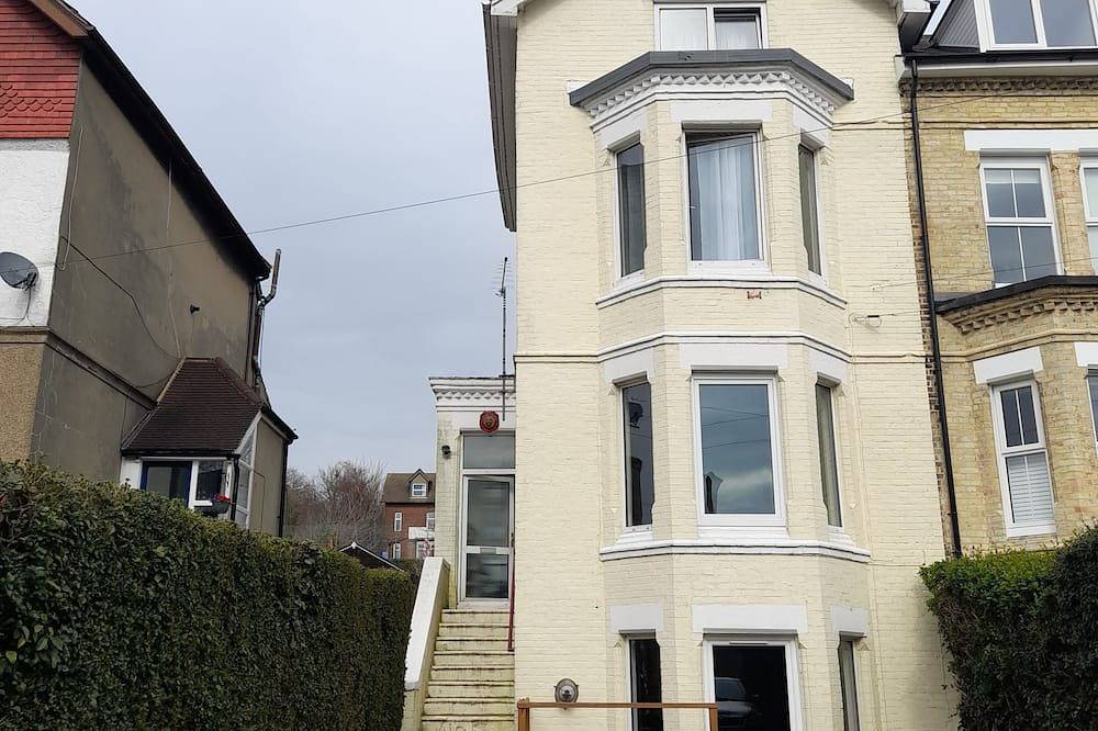 Entire apartment, Dover 1 Bedroom Apartment in Dover, Kent