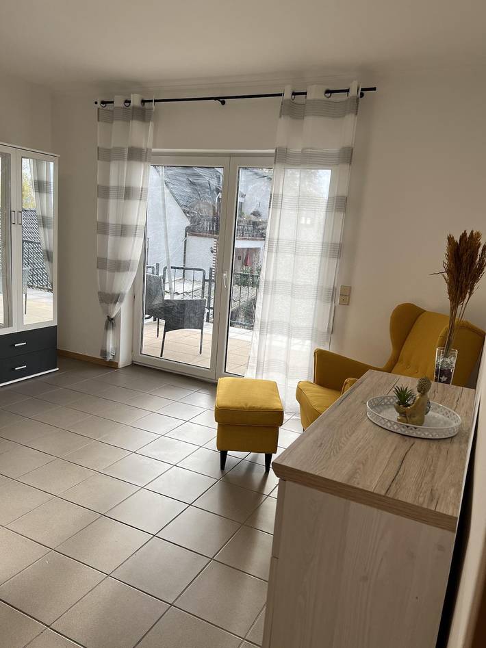 Ferienwohnung für 4 Personen, mit Garten und Balkon, kinderfreundlich in Urbar