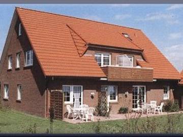 Ferienhaus für 4 Personen, mit Garten in Neuharlingersiel