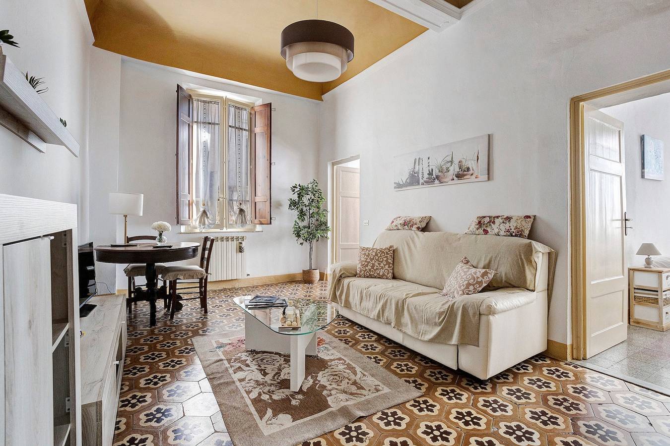 Grazioso Appartamento nel cuore del centro storico di Camaiore in Camaiore (Toscana), Riviera Toscana