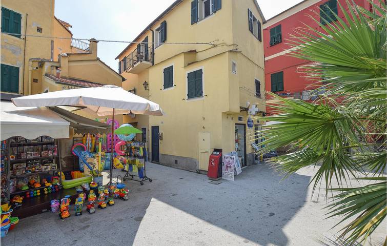Ferienwohnung für 5 Personen, mit Terrasse in Imperia