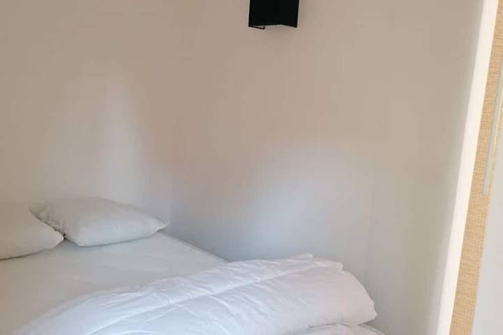 Gîte pour 4 personnes, avec jardin ainsi que terrasse et piscine à Gémenos - 2