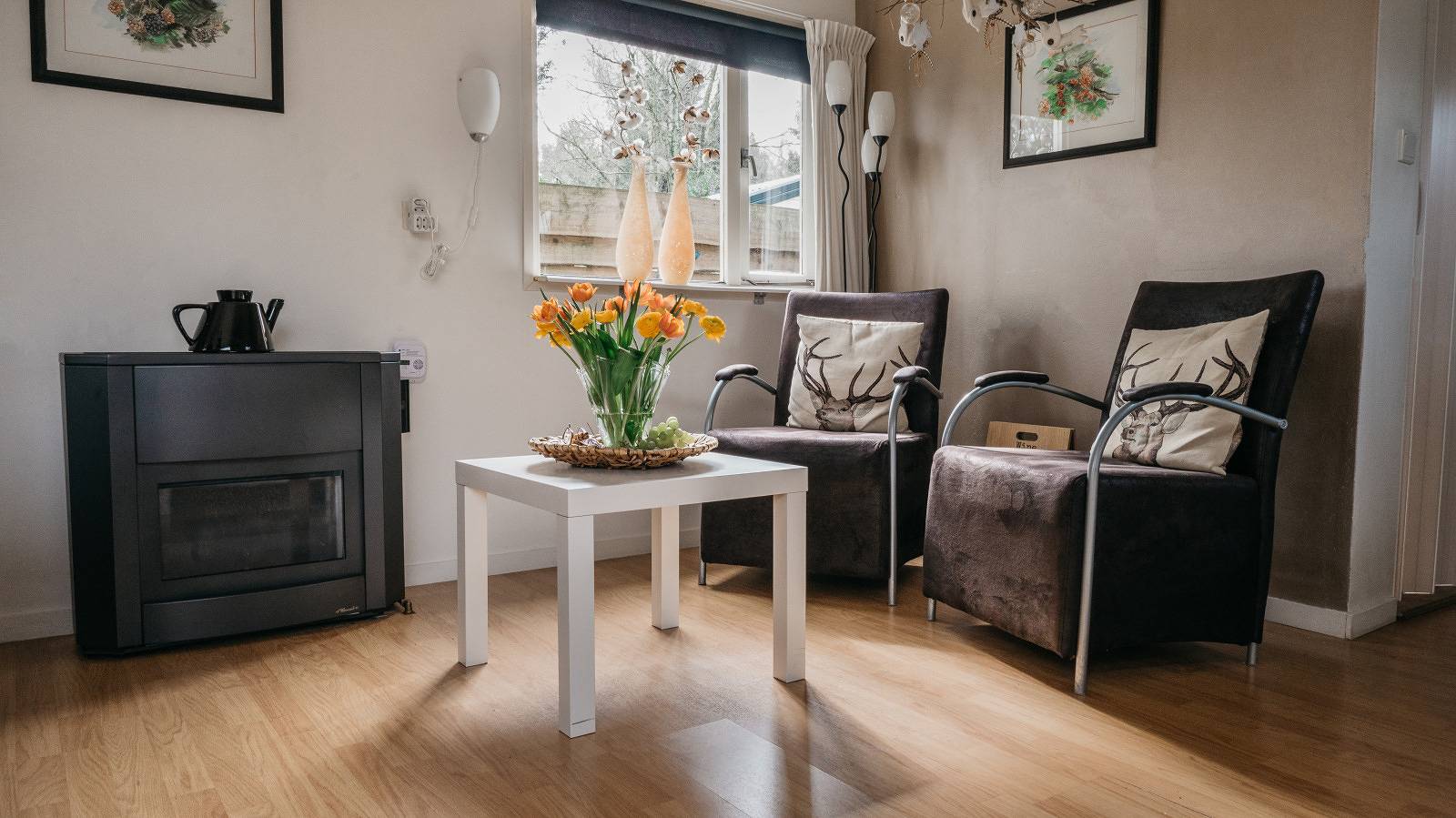 Beautifully situated 2 person chalet on the Veluwe near Putten in Putten, Veluwe