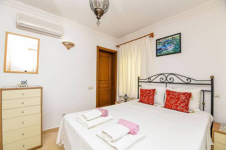 Appartement entier, Complexe boutique avec 2 grandes piscines, terrasse tropézienne, vues sur la mer et la montagne in Kaş, Province d'Antalya