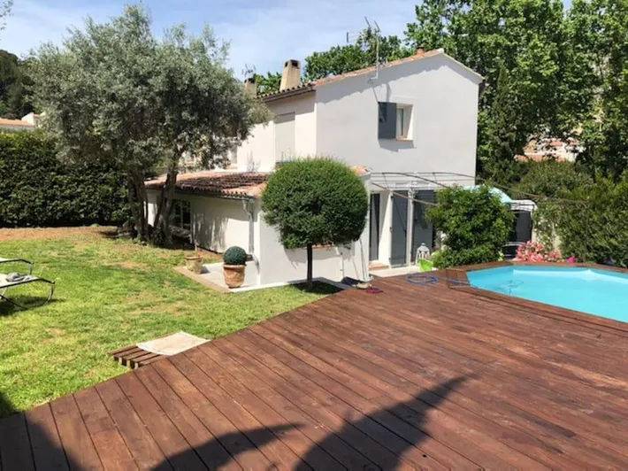 Casa de vacaciones para 5 personas, con piscina y piscina para niños además de terraza y jardín - 1