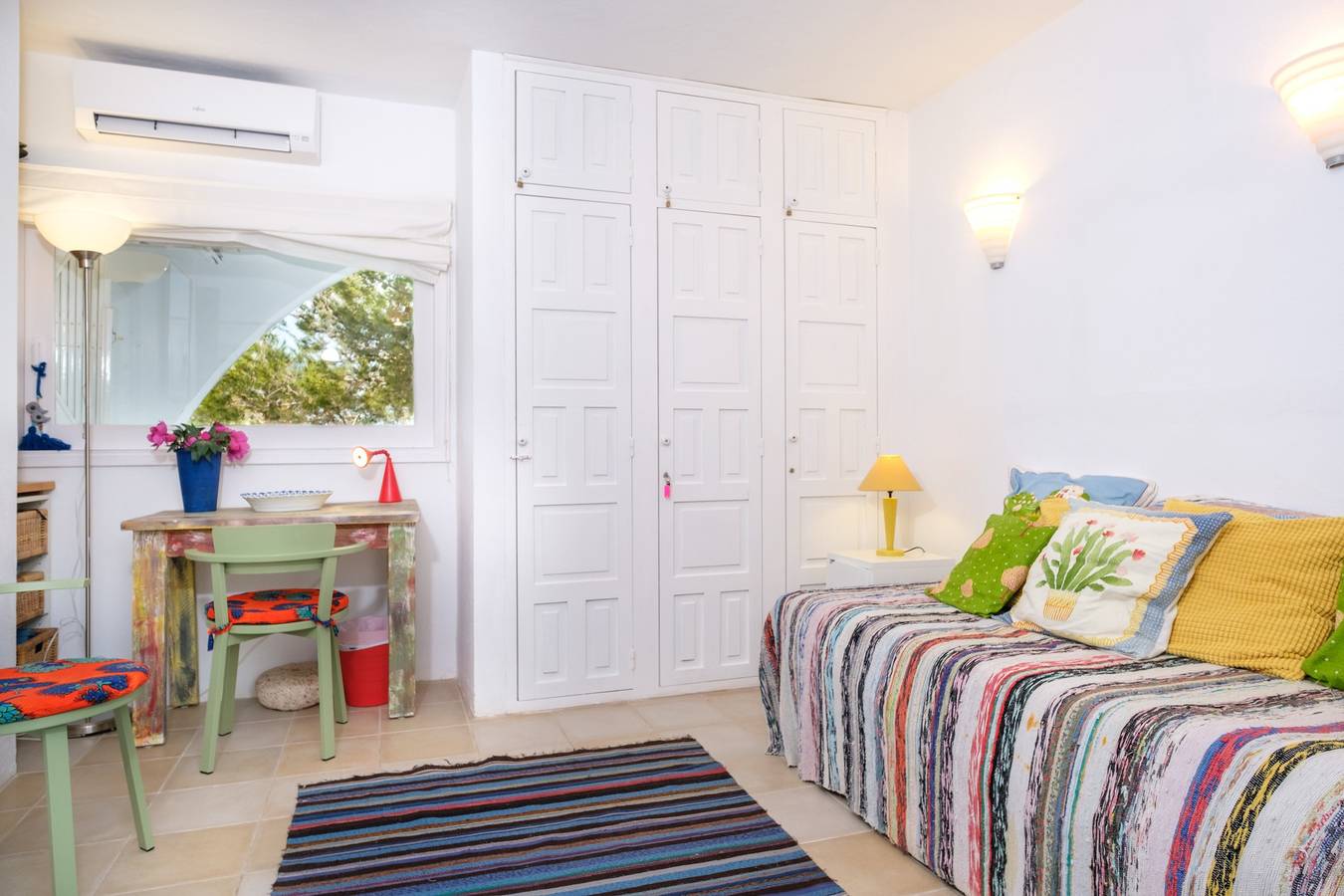 Vakantiehuis met airco, zeezicht, op 100m van Cala Vadella strand, Wi-Fi & parkeren, foto 14