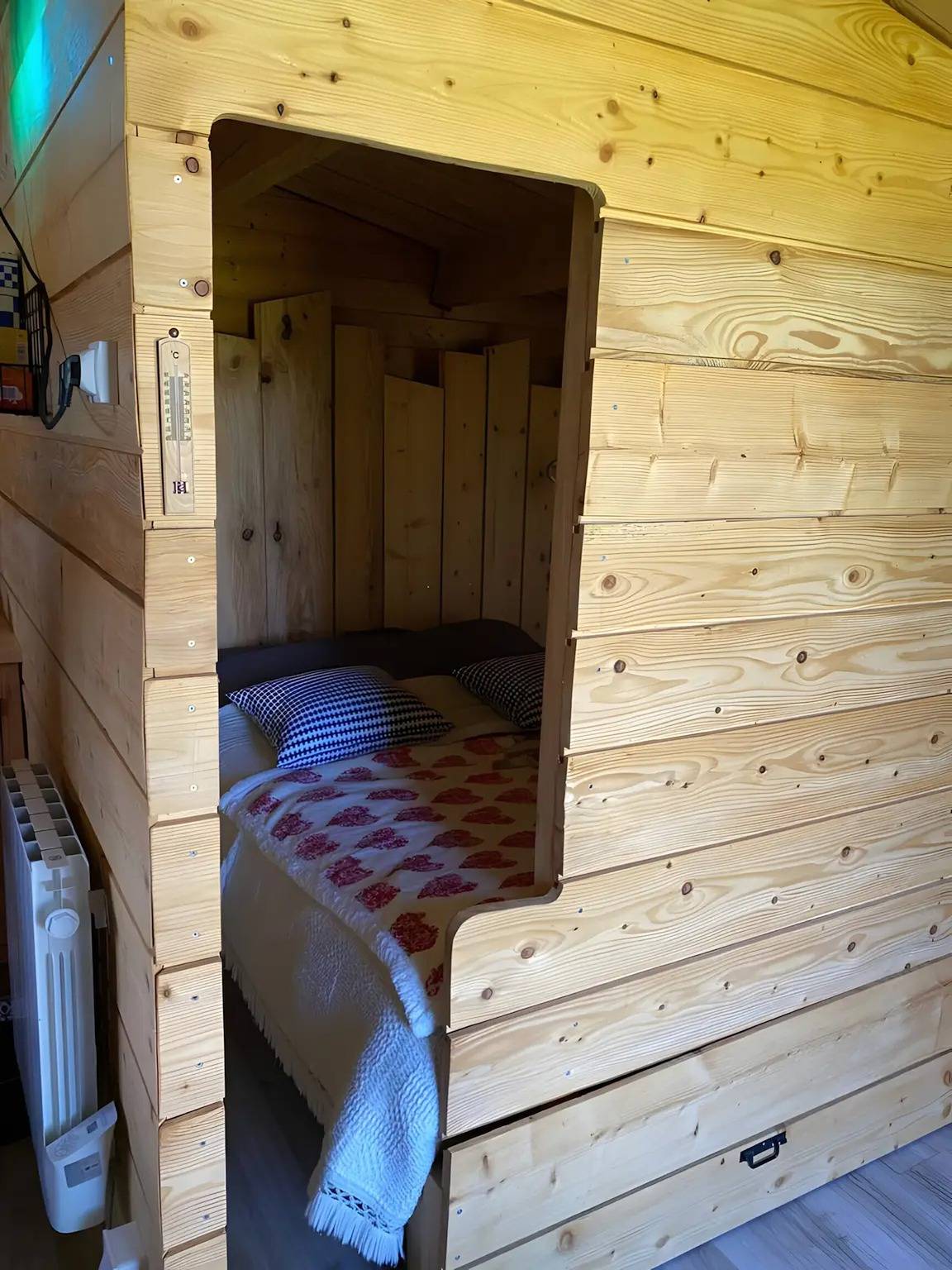 Gîte à la ferme- Chalet à la nuitée in Mazan-l'Abbaye, Ardèche
