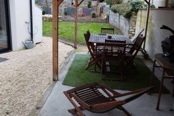 Location de vacances pour 6 personnes, avec jardin à Guingamp