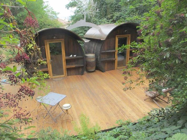 Chambre d’hôte pour 2 personnes, avec vue et piscine ainsi que jardin et terrasse à Villié-Morgon