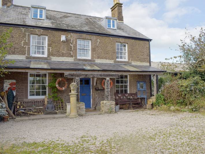 Cottage for 16 people, with garden in Herefordshire