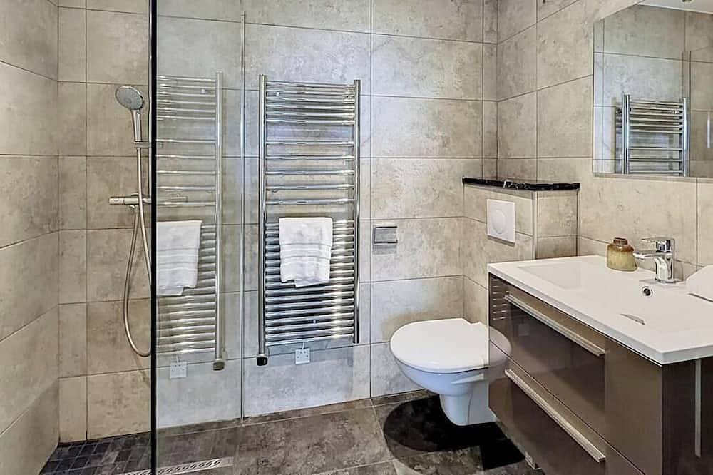Ganze Wohnung, 2 bedrooms - Sea view - Swimming pool - Terrace in La Turbie, Mittelmeerküste (Frankreich)