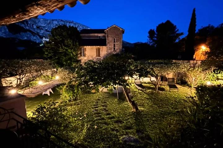 Chalet para 5 personas, con jardín - 1