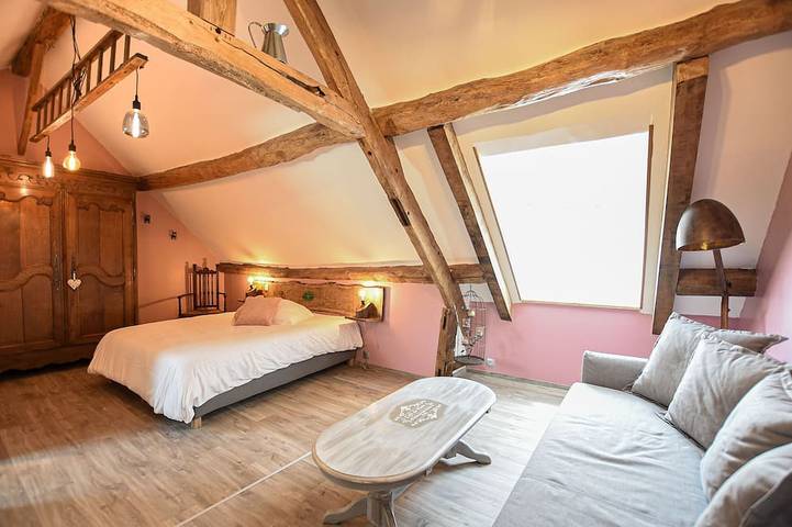 Gîte pour 4 personnes, avec jacuzzi et sauna ainsi que piscine et jardin à Magny-le-Désert - 2