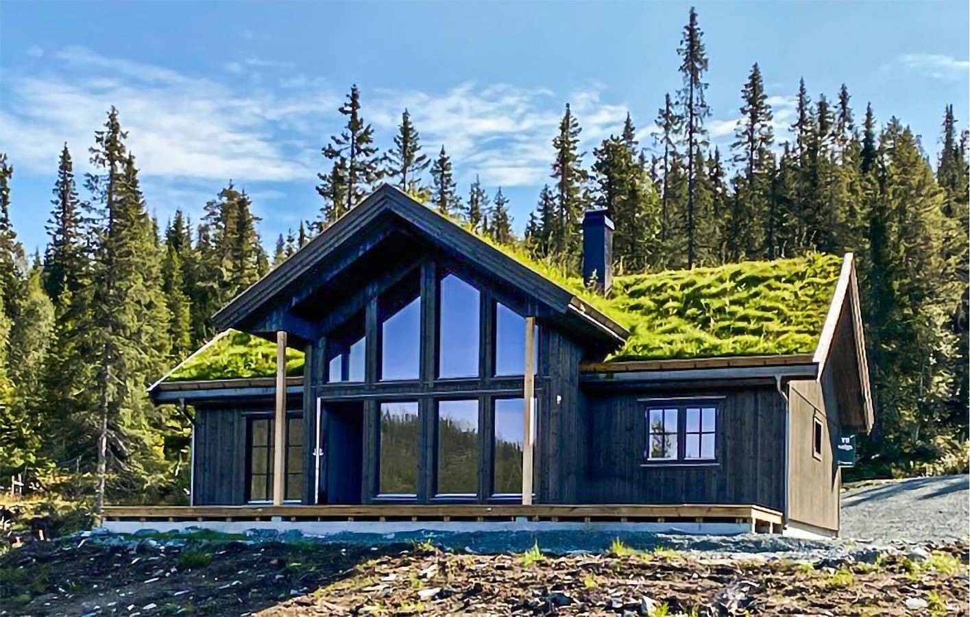 Holiday home for 8 people with terrace in Vinje