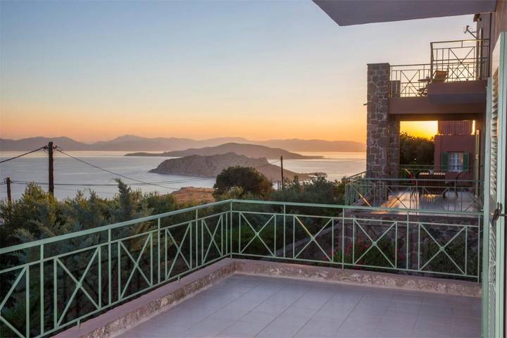 Location de vacances pour 4 personnes, avec jardin et vue, animaux acceptés dans Perdika - 3