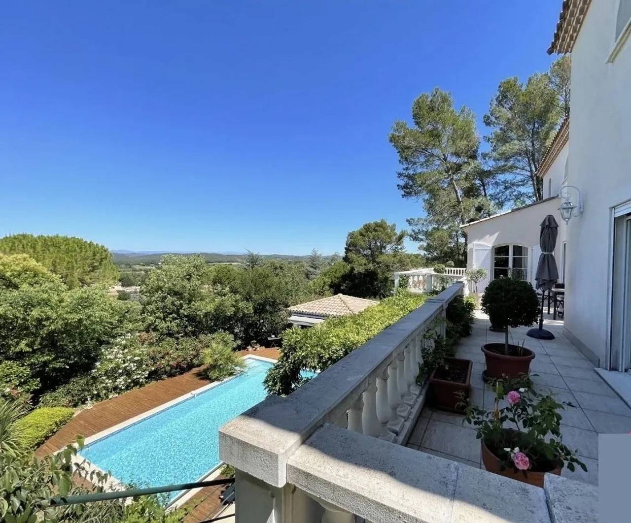 Villa avec quatre chambres à Villevieille in Villevieille, Région de Nîmes