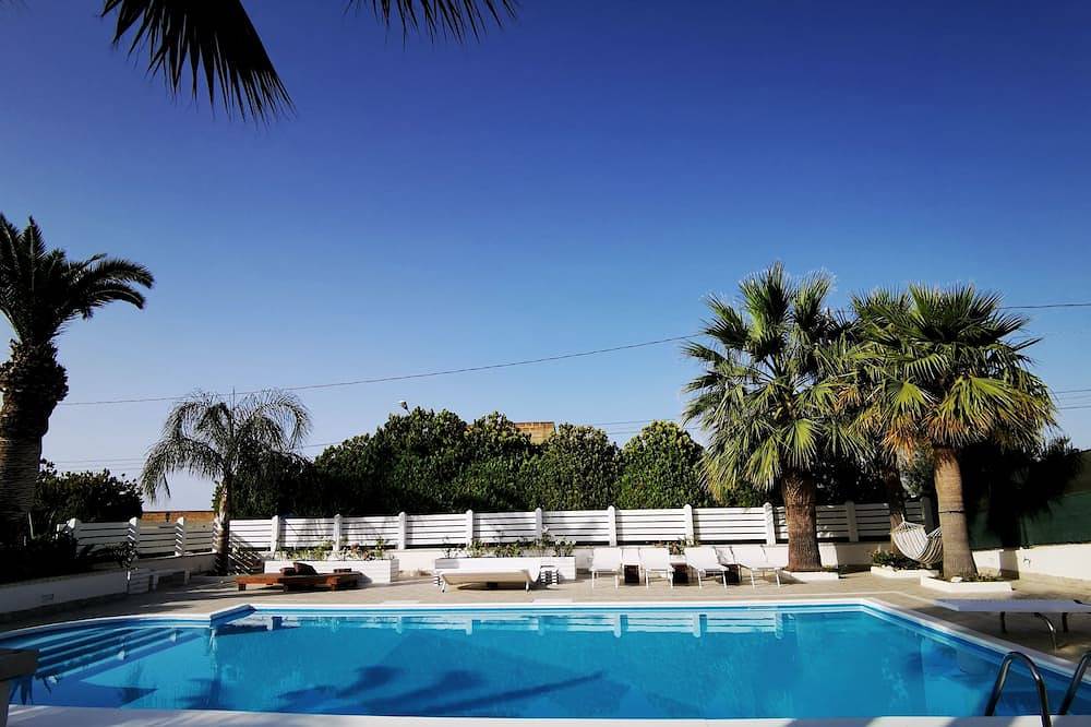 Villa Girolama villa with pool on the slopes of Erice and view of Mount Cofano in Tonnara di Bonagia, Erice