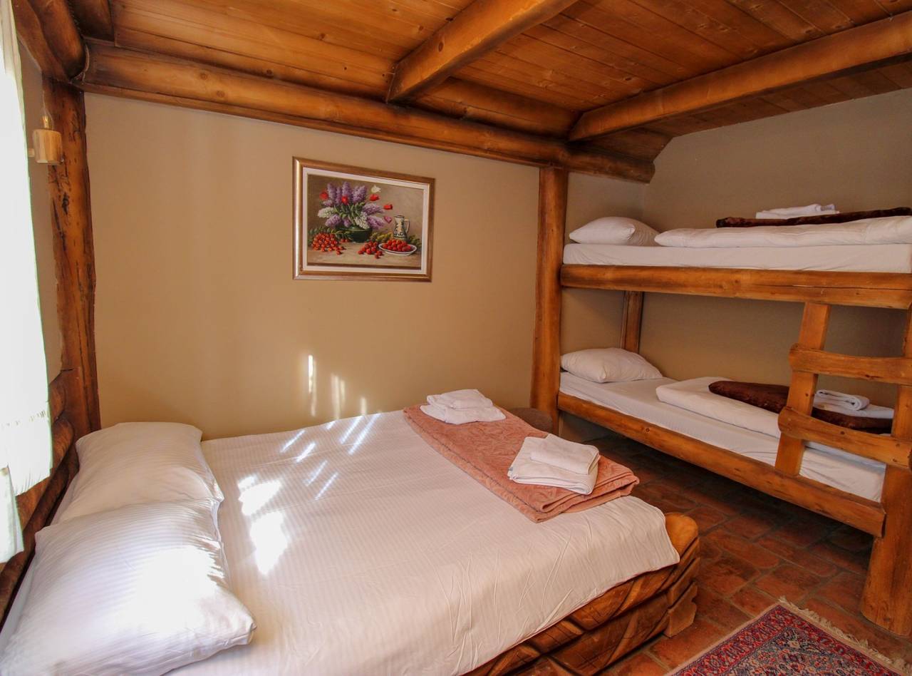 Appartement entier, Ethno Village Dolina Mira - Two Bedroom Holiday Home (Romanija) in République serbe de Bosnie