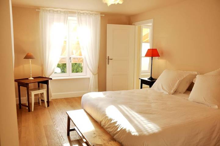 Location de vacances pour 10 personnes, avec jacuzzi ainsi que jardin et piscine à Divajeu - 2