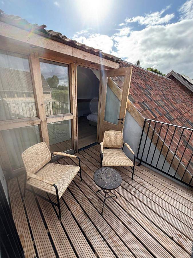 Chambre d’hôte pour 2 personnes, avec jardin ainsi que vue et piscine à Tongres - 4