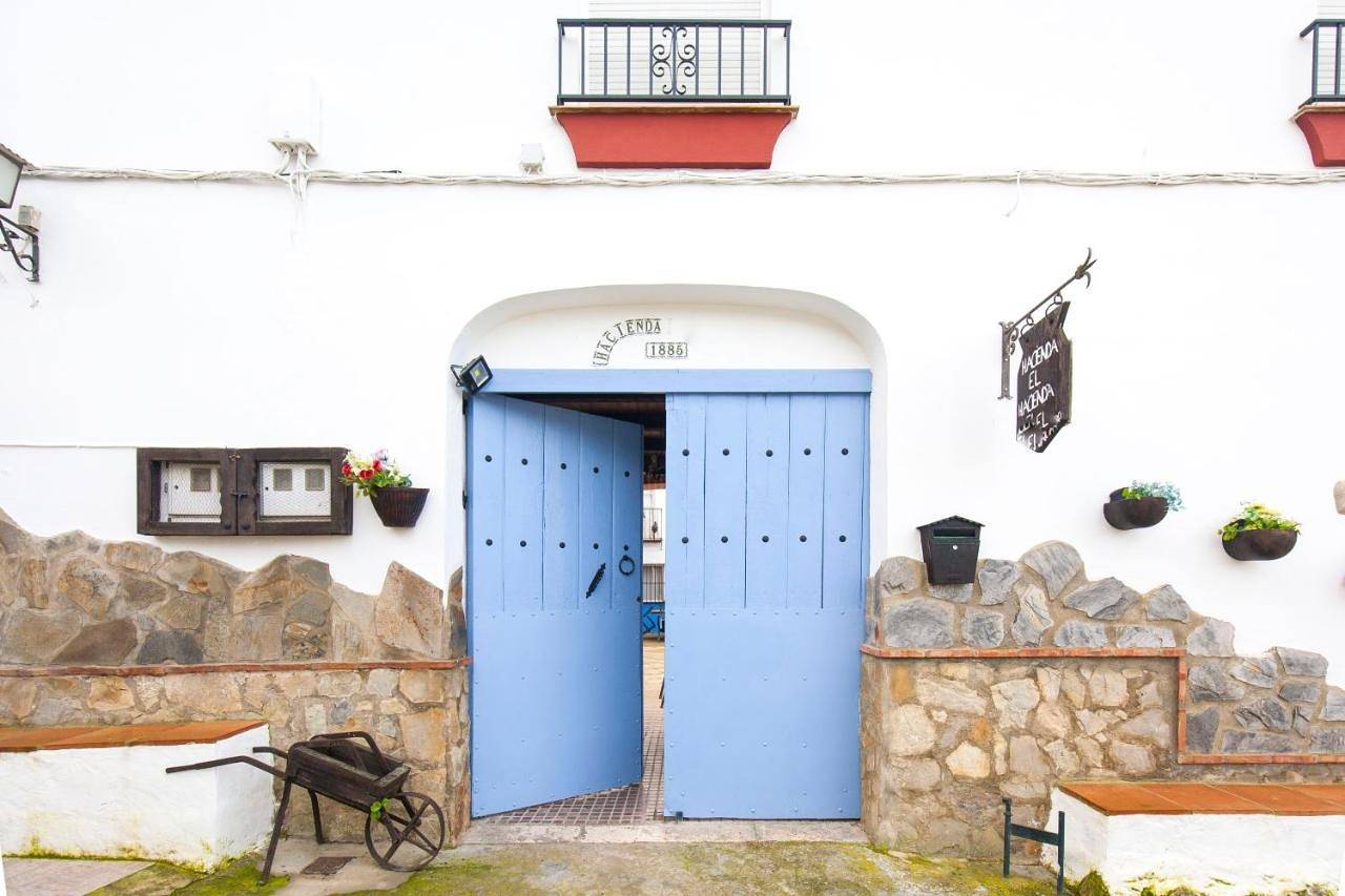 Hacienda El Molino in El Bosque, Pueblos Blancos