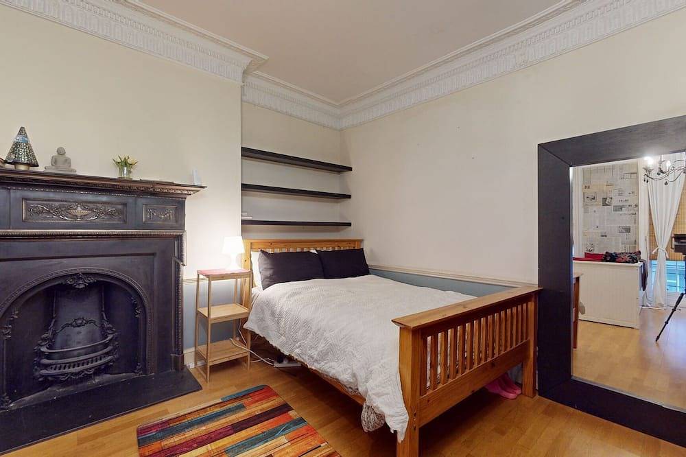 Entire apartment, Stunning Studio Flat, Charring Cross Prime Location of London in London, South East England