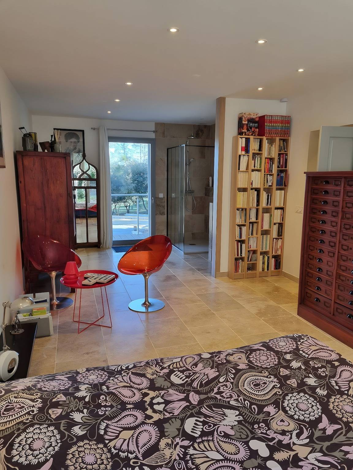 Chambre d’hôtes « Chambre 2 Chine » avec piscine partagée, Wi-Fi et climatisation in Cotignac, Région de Brignoles