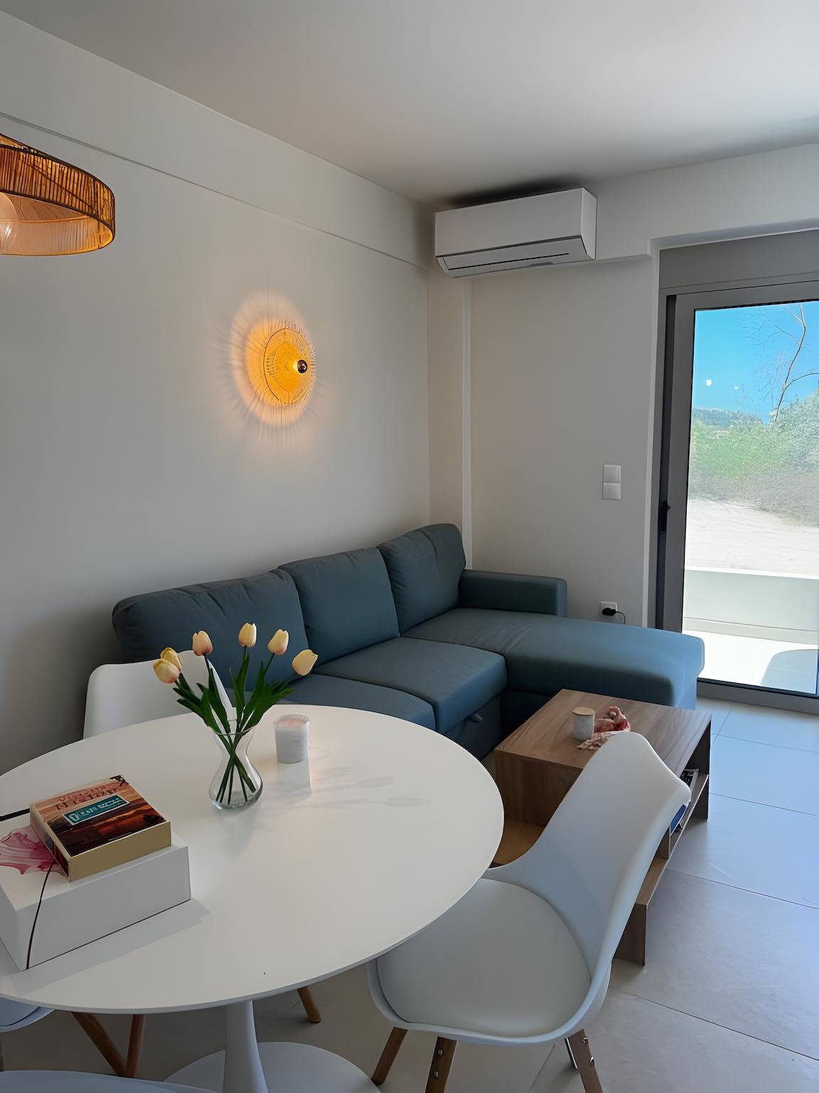 Appartement entier, Appartement « White Shale Lux Suite » avec balcon et Wi-Fi in Leucade Ville, Grèce