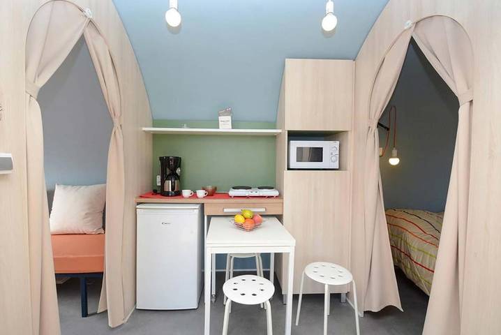 Location de vacances pour 2 personnes, avec vue ainsi que terrasse et vue sur le lac, animaux acceptés à Le Perrier - 3