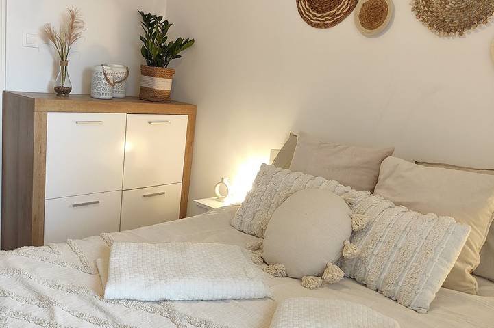Ganze Wohnung, Gemütlich eingerichtete Wohnung in einem charmanten Altbau. in Jelenia Góra, Sudeten (Polen)