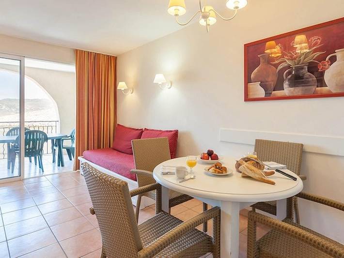 Pierre & Vacances Village Pont-Royal en Provence - Studio 4 persons - Studio 4 people - 1 sleeping area - Terrace or balcony in Mallemort, Arles region