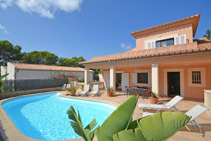 Luxus-Finca für 6 Personen, mit Terrasse und Garten in Alcúdia