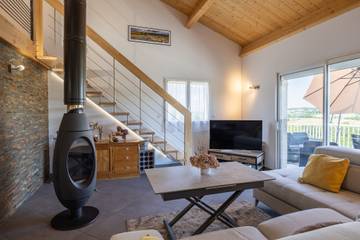Chalet pour 6 Personnes dans Le Nayrac, Parc naturel régional de l'Aubrac, Photo 2