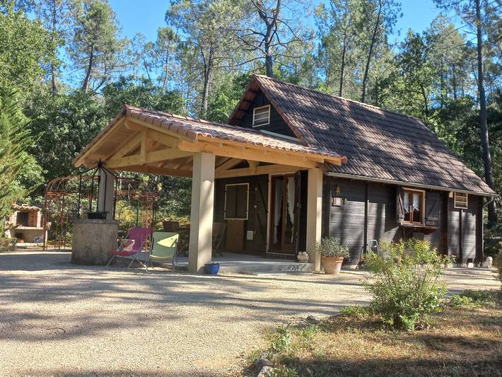 Chalet pour 4 personnes, avec Balcon/Terrasse ainsi que Jardin et Vue