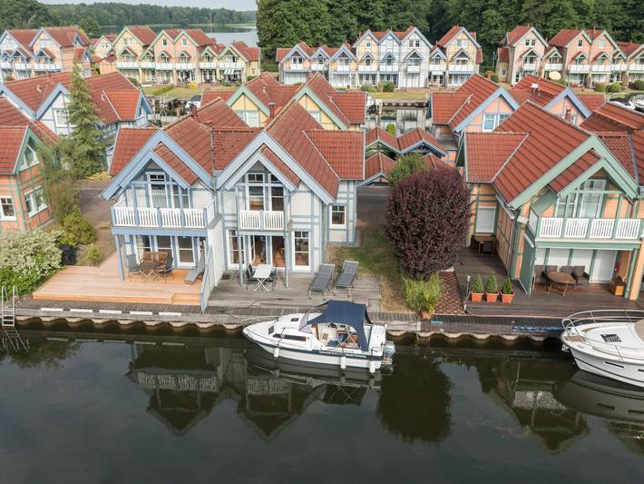 Ferienhaus für 6 Personen, mit Balkon/Terrasse und Balkon sowie Terrasse in Rheinsberg - 2