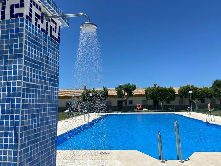 Casa de huéspuedes para 2 personas, con Jardín y Piscina en Conil de la Frontera