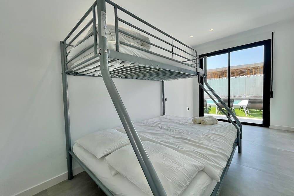 Villa / Private Pool / 5 Bedrooms / 4 Baths in Molina de Segura, Interior de Murcia
